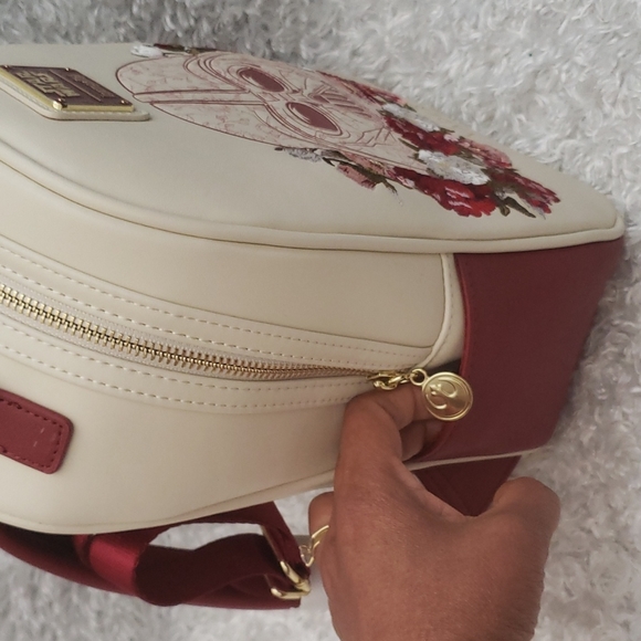 NWT Loungefly Darth Vader Floral embroideries mini backpack - Picture 3 of 16